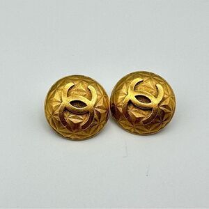 Chanel Plated Dome CC ClipOn Earrings Jewelry Accessories Vintage Chanel Earring